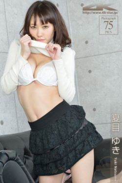 脱美女衣服亲摸揉视频